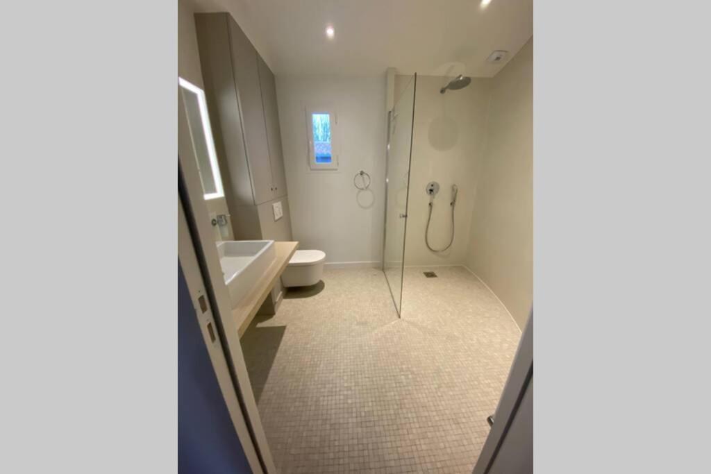 Elégante maison d'architecte, Spa à débordement La Noue Extérieur photo